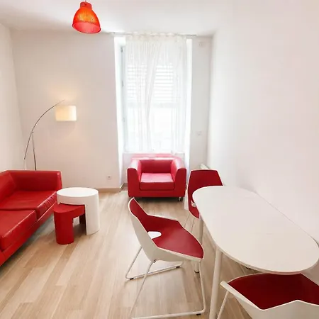 6 - 2 Pieces - Part Dieu - Rue Cuvier - 11